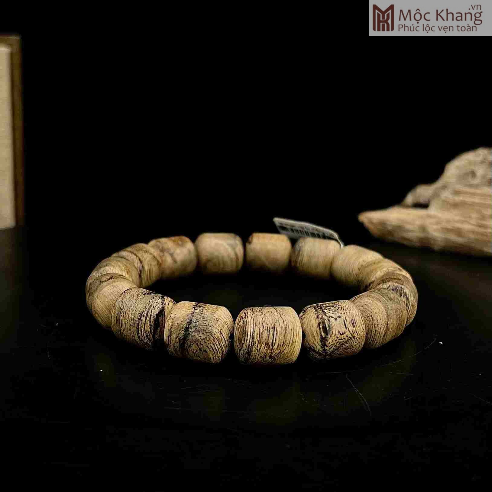 vong-tay-tram-huong-tarakan-hat-12mm (1) vong-tay-tram-huong-tarakan-hat-12mm
