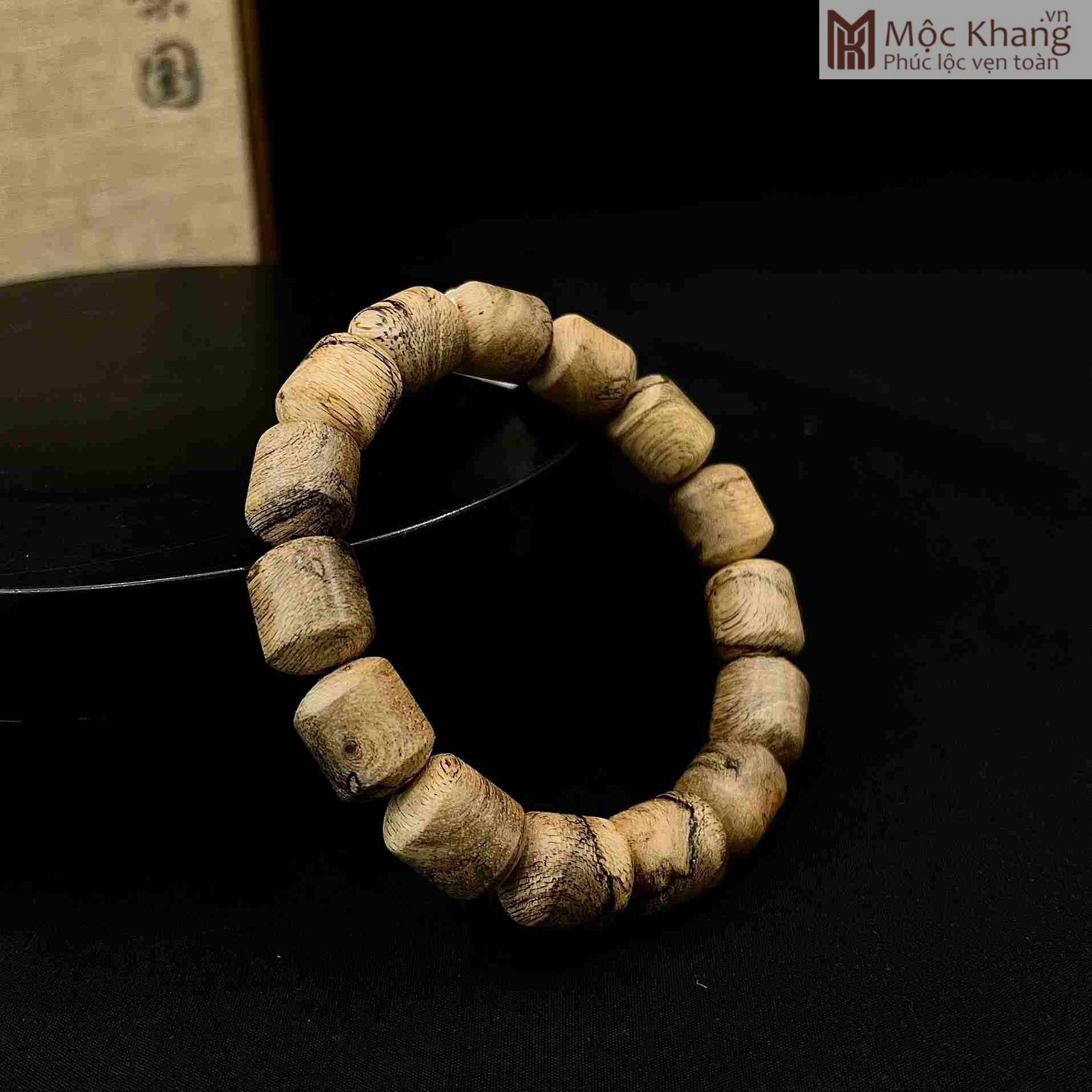 vong-tay-tram-huong-tarakan-hat-12mm (4) vong tay tram huong tarakan hat 12mm 4